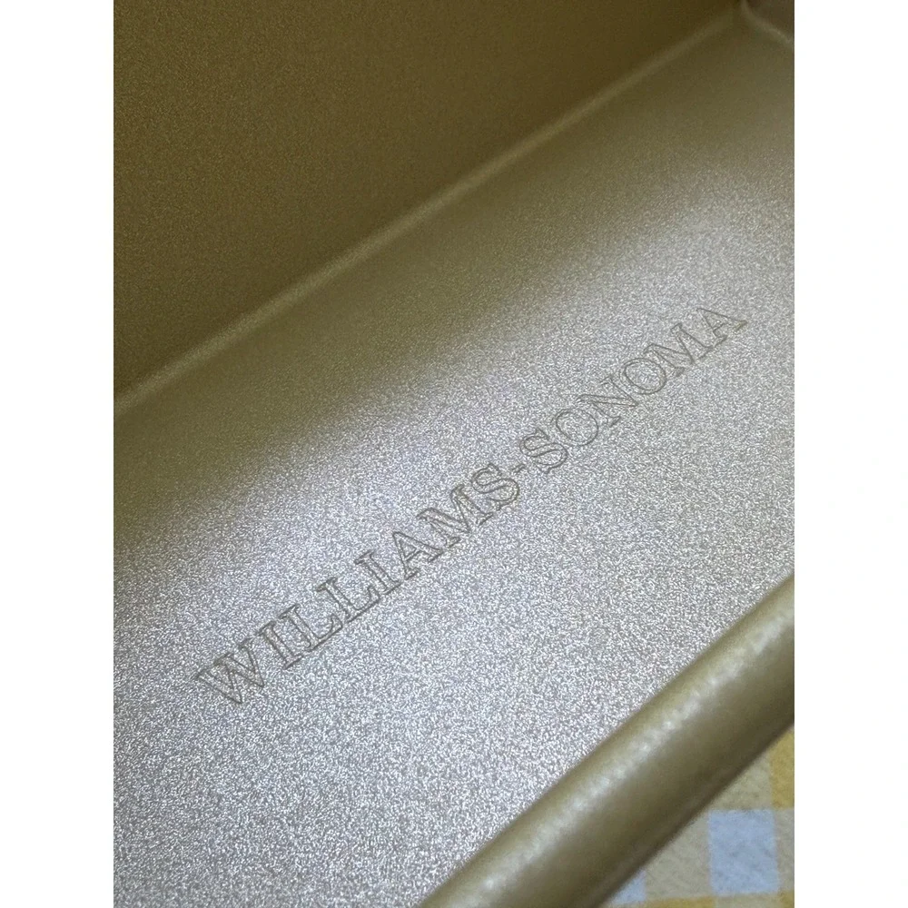 Williams Sonoma Loaf Pan Goldtouch Pro 9x5
